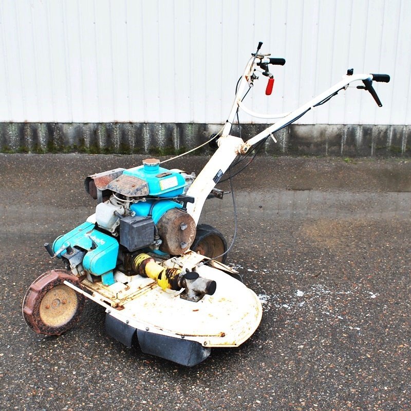 【新潟】クボタ ロータリモア GC702-D 刈幅 約70cm 7馬力 自走式 草刈機 草刈り 芝刈り 刈払 モア モアー あぜ 畦 畔 斜面 中古 倉庫保管拍卖