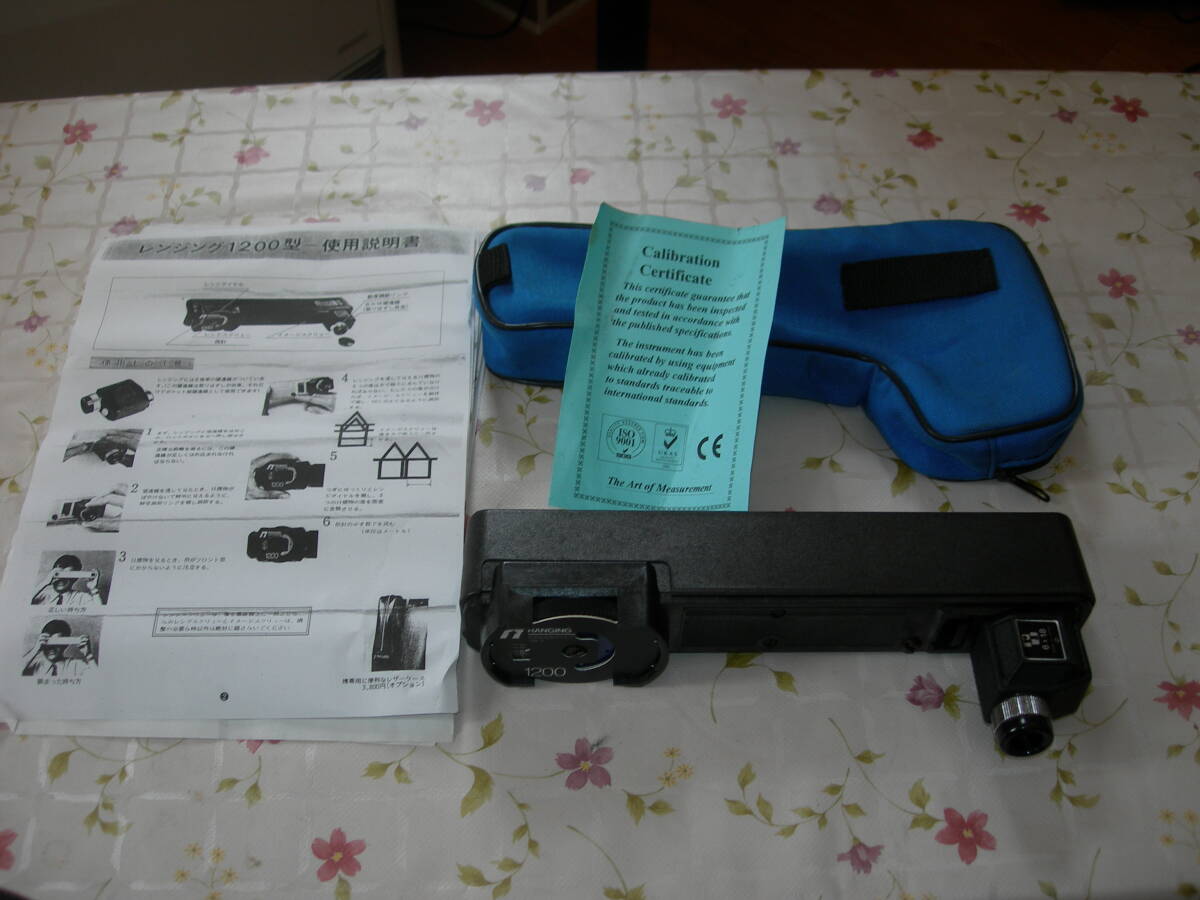 ★レトロな携帯型距離測定器 レンジング1200型 携帯ケース付き 送料格安(600円) 中古 拍卖