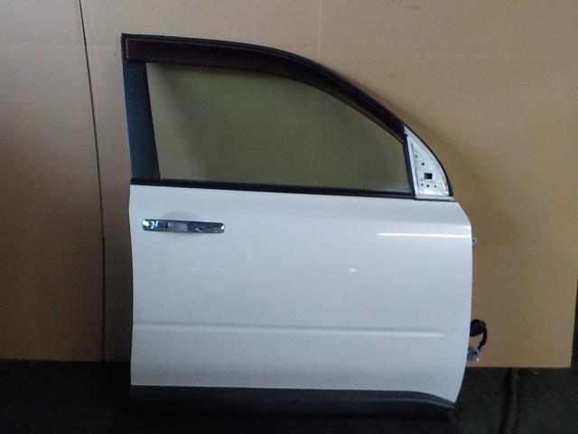 エクストレイル NT31 右フロントドア QX1/パールホワイト【個人宅宛発送不可】拍卖