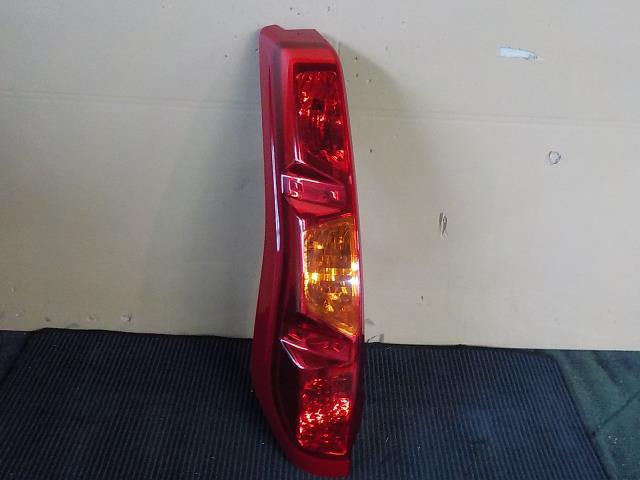 エクストレイル NT31 左テールランプ【個人宅宛発送不可】拍卖