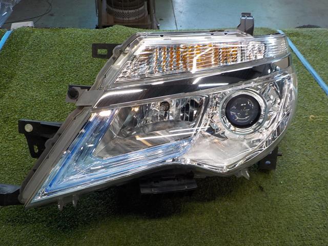 セレナ C26 左ヘッドランプASSY ハロゲン【個人宅宛発送不可】拍卖
