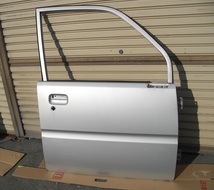 MOVEムーヴL900SムーブL910S前期フロント右ドア右フロントドア パネル運転席ドアパネルS07シルバー拍卖