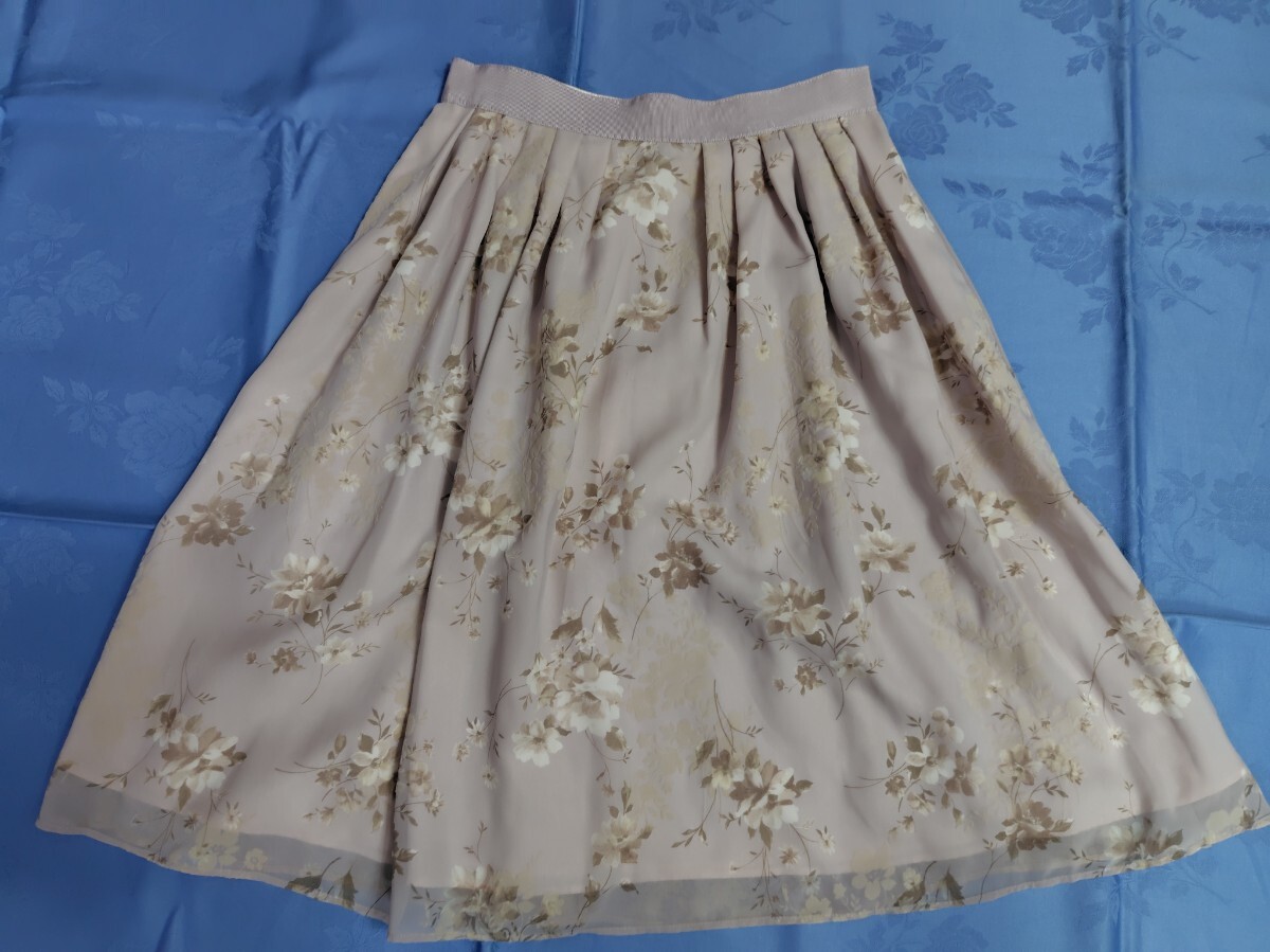 デビュードフィオレ 花柄スカート ラベンダーピンク拍卖