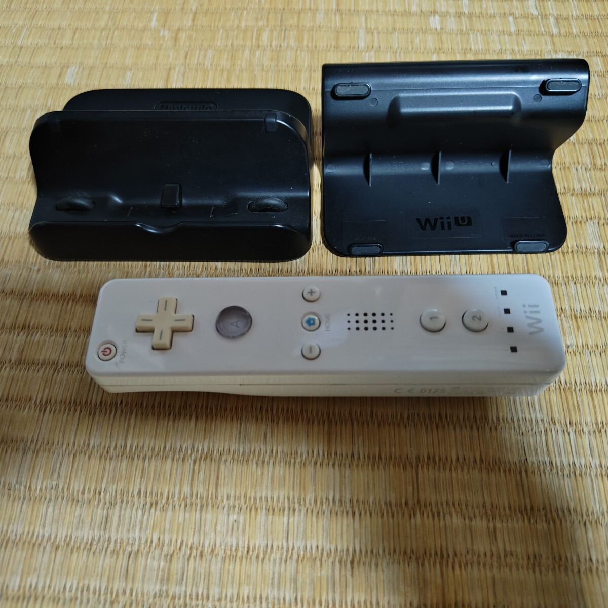 任天堂 ニンテンドー Wiiリモコン ホルダー スタンド類 セット 中古品拍卖