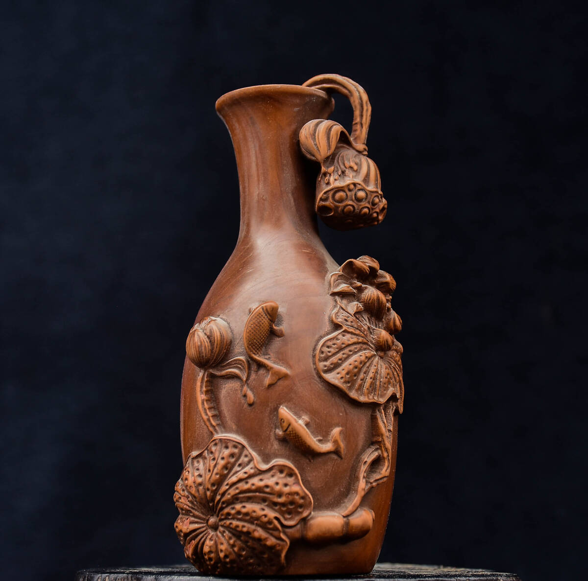 旧藏 黄楊木彫 花瓶 荷塘情趣 賞瓶 文案 置物 極細工 古賞物 古美味 東洋彫刻 時代物 骨董 中国古美術拍卖