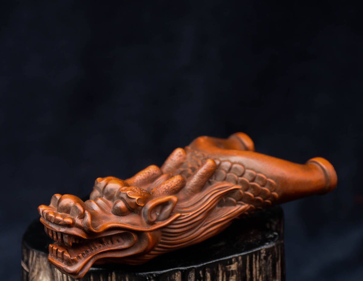 旧藏 黄楊木彫 龍首彈弓 文案 置物 極細工 古賞物 古美味 東洋彫刻 時代物 骨董 中国古美術拍卖