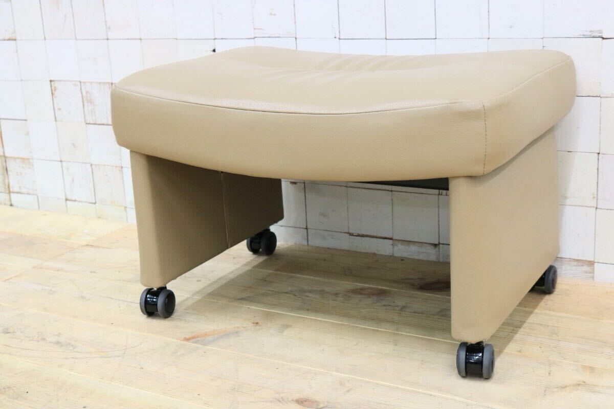 GMEH2K○karimoku / カリモク XU4206 オットマン フットスツール キャスター付き ソフトレザー 定価約4.2万拍卖
