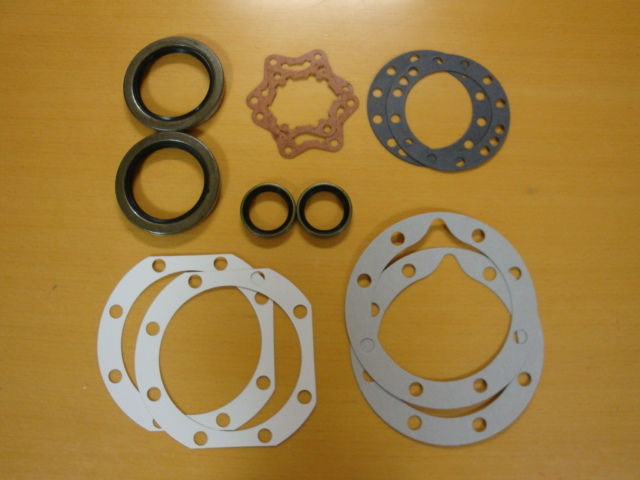 ランクル40用、BJ系、Fアクスル,ノーマルO/Hキット新品。拍卖