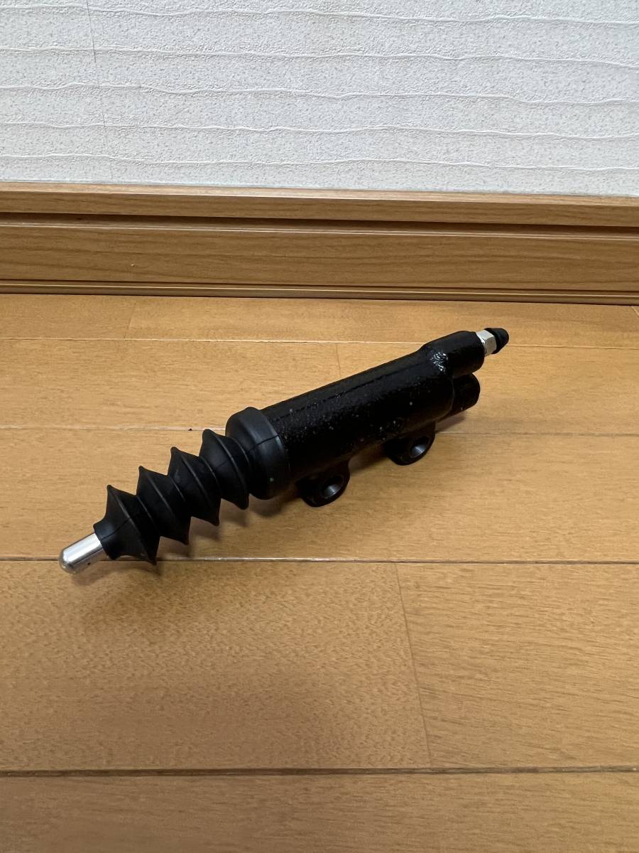 AISIN ランドクルーザー60 クラッチ レリーズシリンダーASSY アイシン製、TOYOTA 純正品新品。拍卖