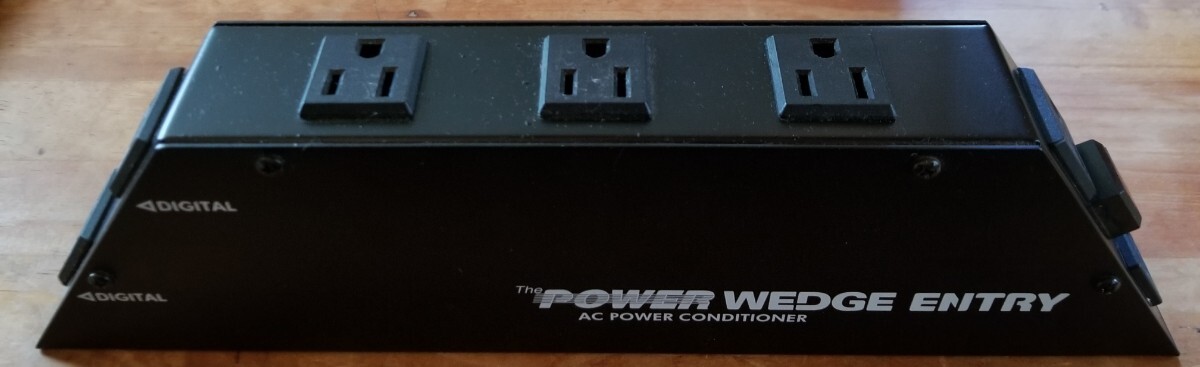 【電源タップ】 / The POWER WEDGE ENTRY AC POWER CONDITIONER / USED 拍卖