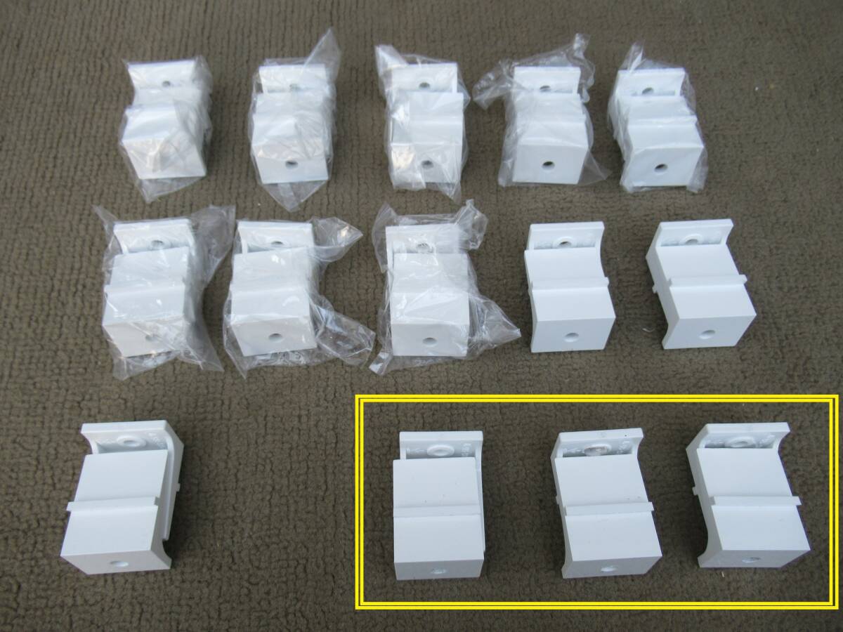 【新品・未使用】未来工業 ミライ/11組(22個入り)+3組/PDS-55W/プラスチックダクト用サドル カベ白/プラスチックダクト55型・510型兼用拍卖