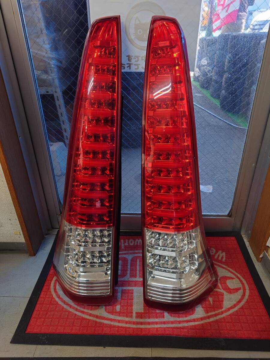 セレナ DBA-FC26 Valenti LED テールランプ ハーフレッド/クローム TN26SER-HC-1拍卖