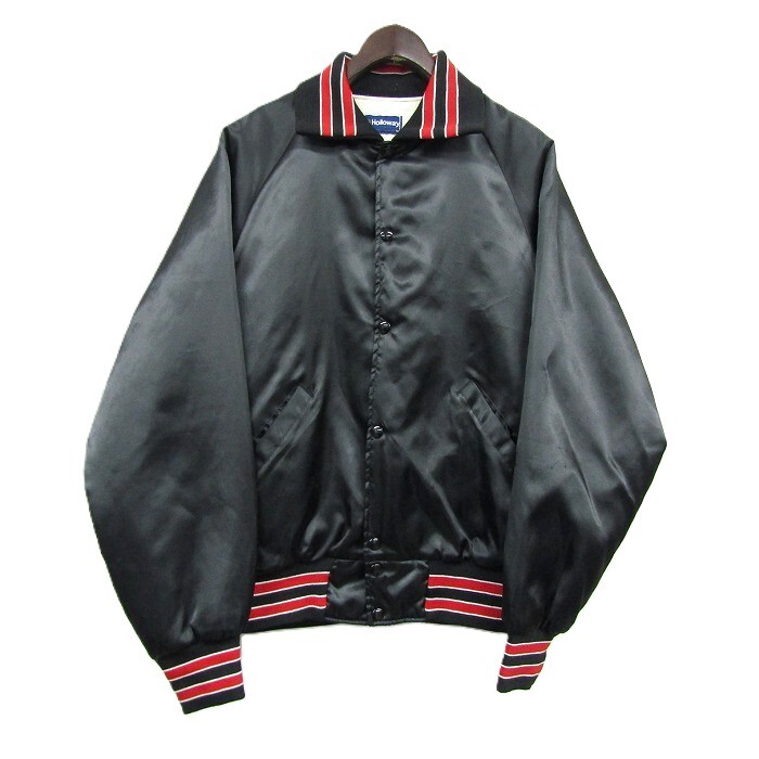 ★USA製★ サイズ M Holloway スタジアム ジャンパー ナイロン ジャケット ブラック 中綿 プリント ホロウェイ 古着 ビンテージ 5A0704拍卖