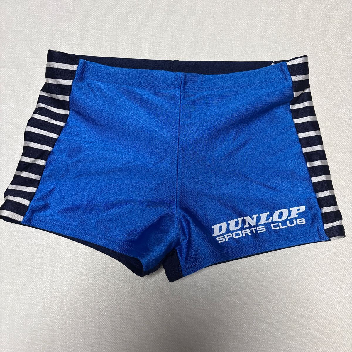 【クリーニング済】ダンロップスポーツクラブ 男の子用水着 子ども用Sサイズ拍卖