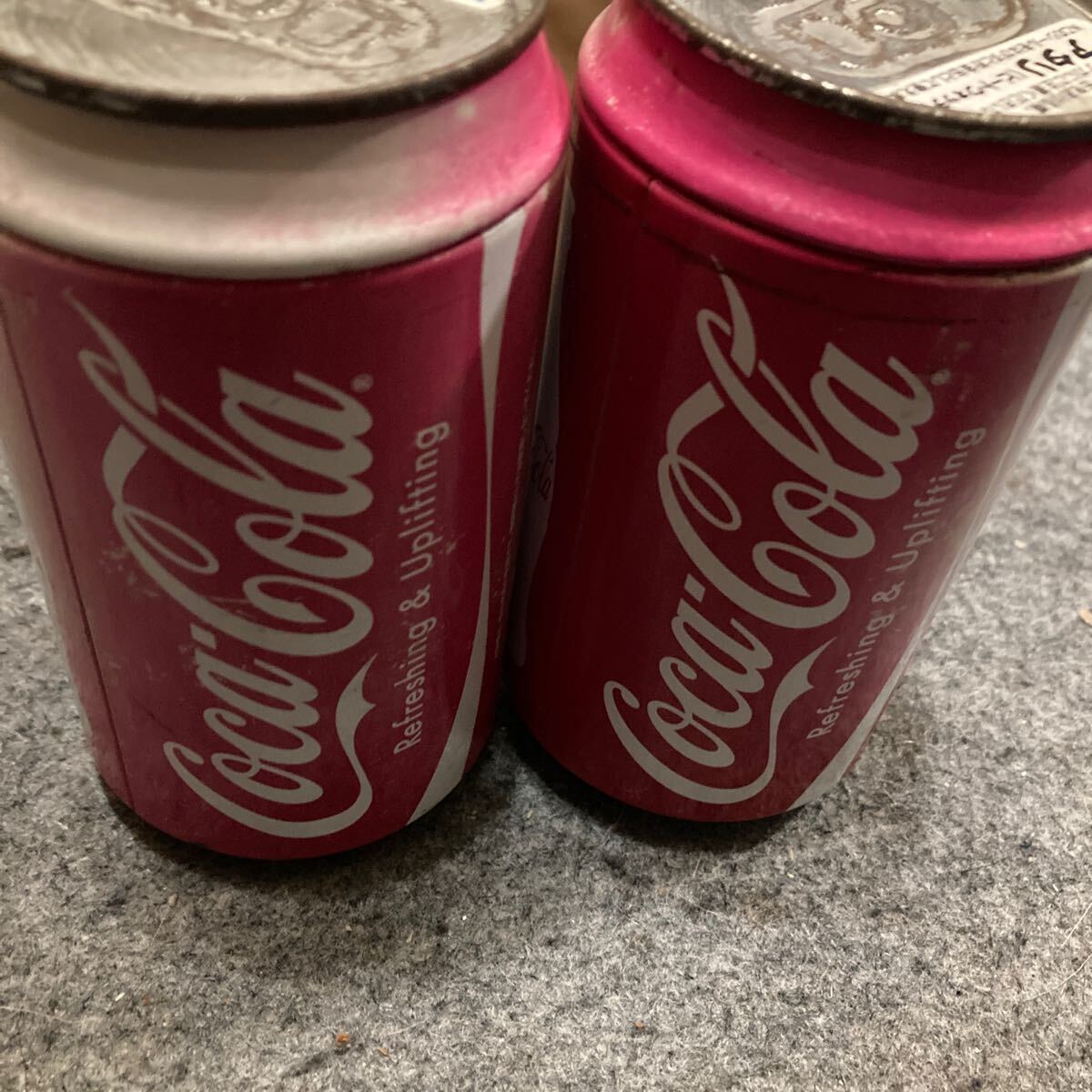 コカコーラ 当時物 当たり缶 2缶 鉄製 スチール ガレージ 空き缶 空缶 販促品 ガレージ 世田谷ベース アメ車 シボレー 金庫 マッコイ拍卖