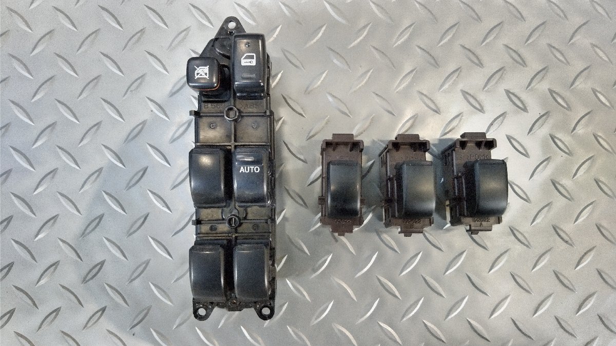 GX110 マークⅡブリット 純正 パワーウィンドウスイッチ1台分 84040-22060 トリムNO.FG20拍卖