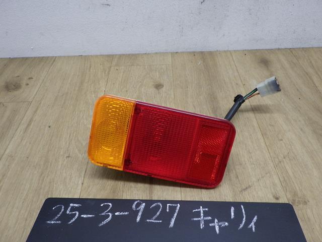 キャリィ  DA63T 左テールランプ ライト レンズ 26U トウカイ 35701-67H0 35604-67H02拍卖