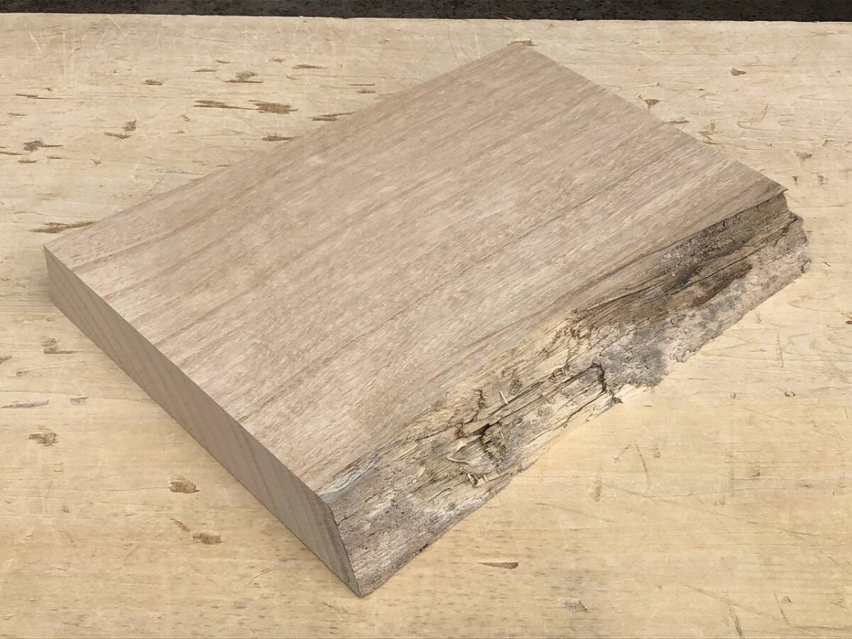 送料無料!桐【Y383G】331×229~243×37mm キリ クラフト 木工 DIY 材木 木材 天然木 乾燥材 無垢材《銘木すずめや》拍卖