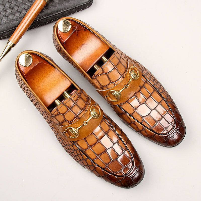 新入荷新品本革 レザーシューズ メンズ ビジネスシューズ 鰐柄 スリッポン 職人手作り ビット ローファー 紳士靴 牛革 革靴 26.5cm拍卖
