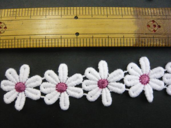 ●(NT001)数量限定。小花のケミカルレース(白/赤系)1m拍卖