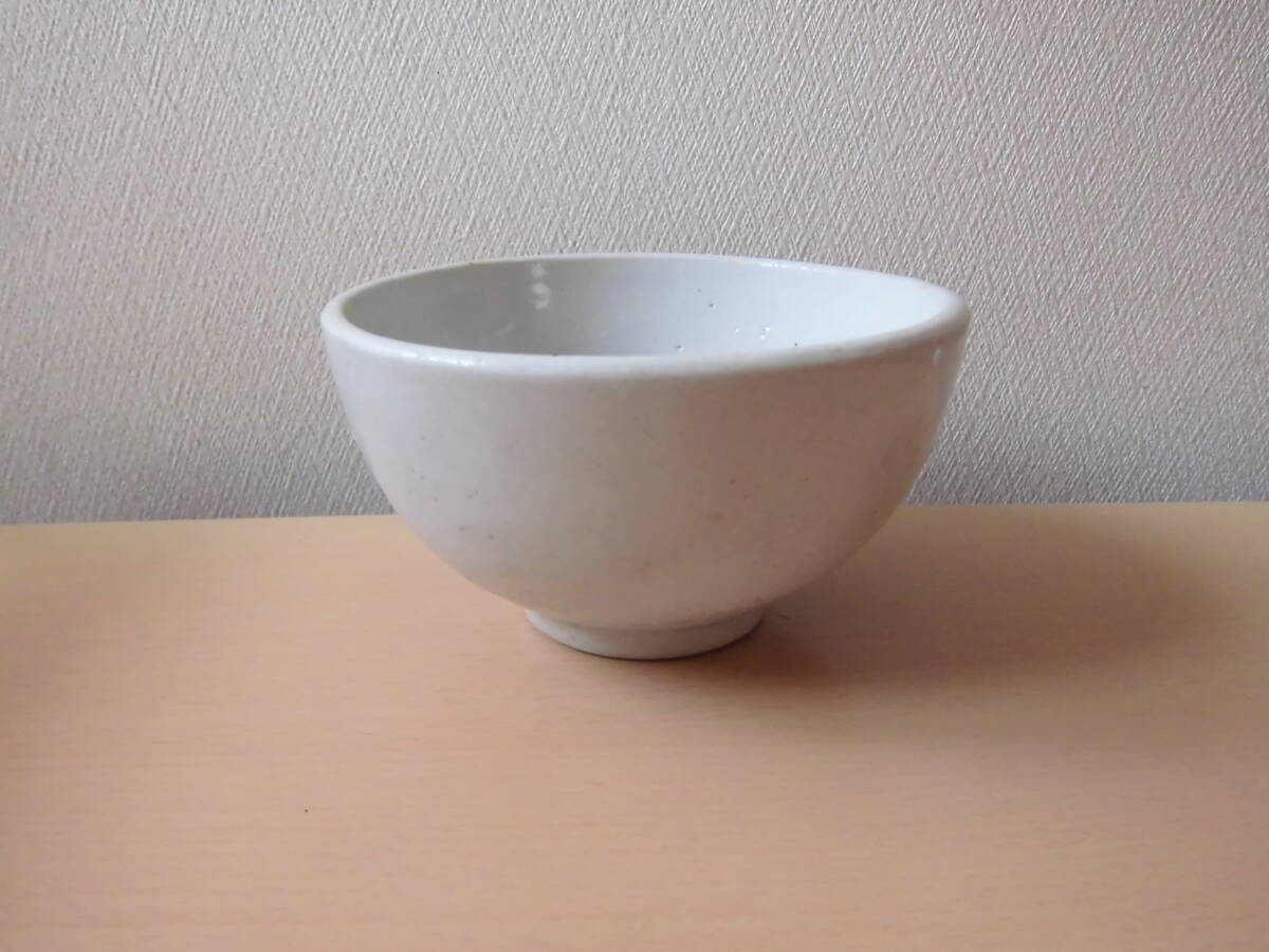 李朝白磁碗拍卖