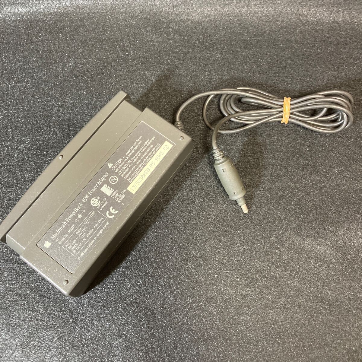 Macintosh 純正 ACアダプター M3037 PowerBook 充電器拍卖