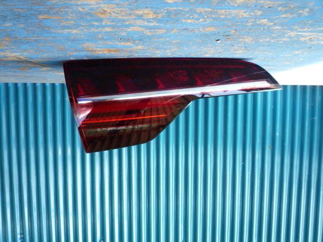 BH548 アウディ A4 8W テールライト 左 8W9945093AC拍卖