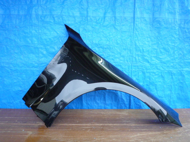 ☆BH752-2 BMW G42 2シリーズ クーペ フェンダー 右 黒拍卖