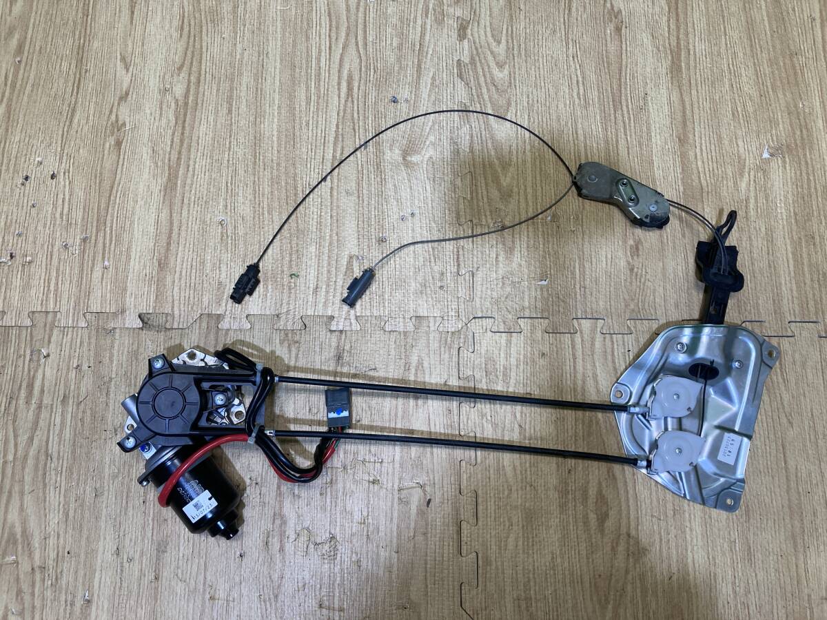 ★三菱 デリカ★DBA-CV2W リア 左 助手席側 スライドドア スライドパワーモーター 正常作動品 管23165拍卖