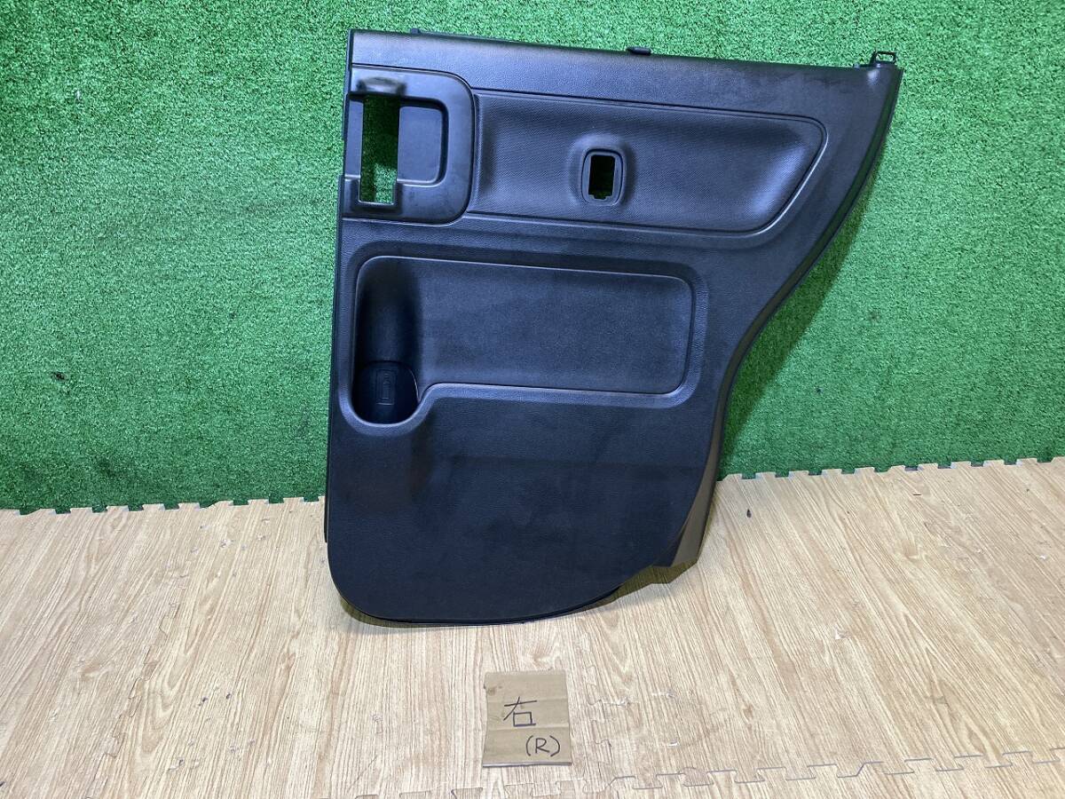 ★スペーシア カスタム★5AA-MK53S リア 右 運転席側 スライドドア内張り インナードアパネル 管23280拍卖
