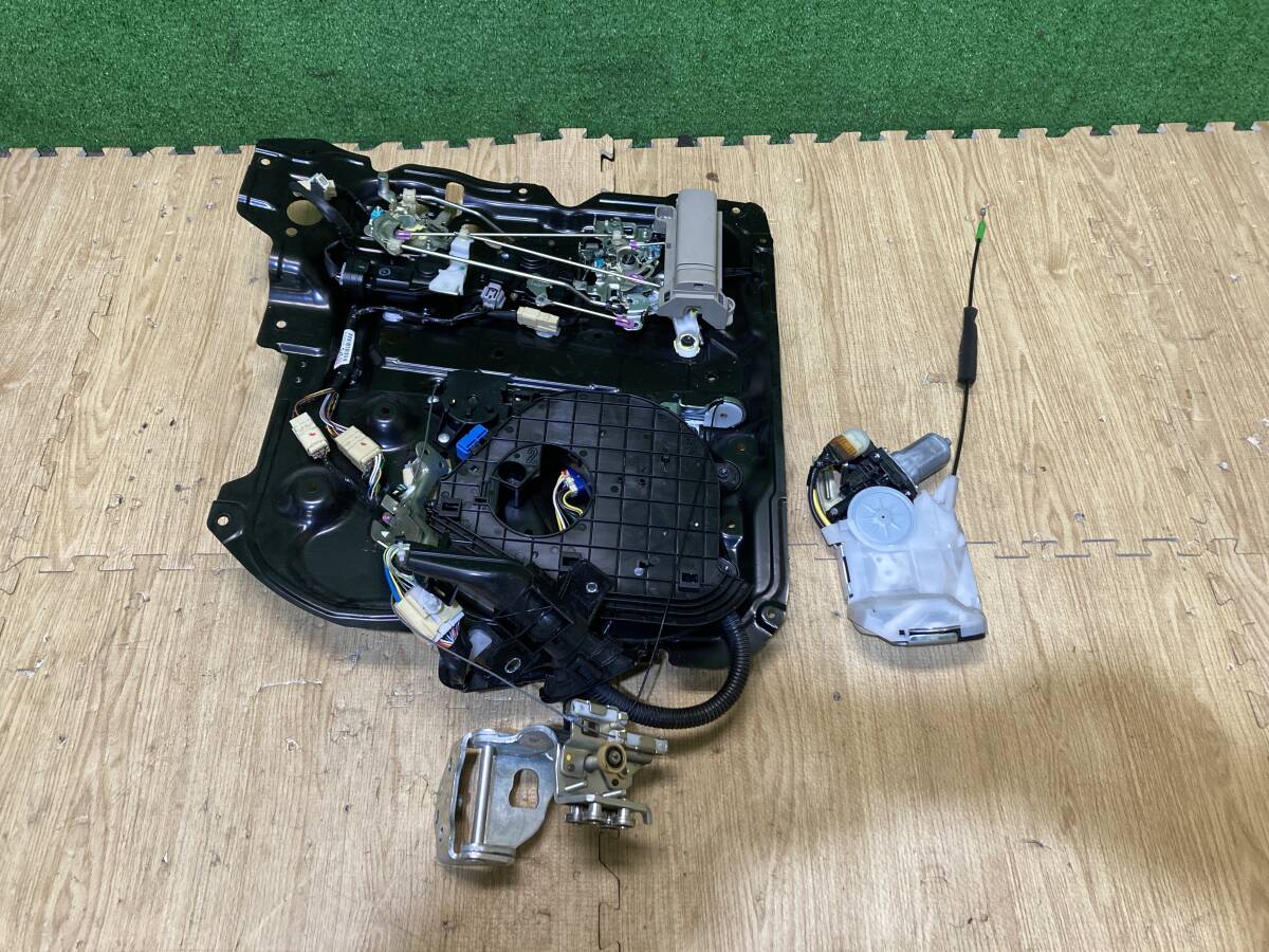 ★三菱 EKワゴン★DBA-H82W リア 左 スライドドア スライドパワーモーター クローザー セット 正常作動品 管23652拍卖