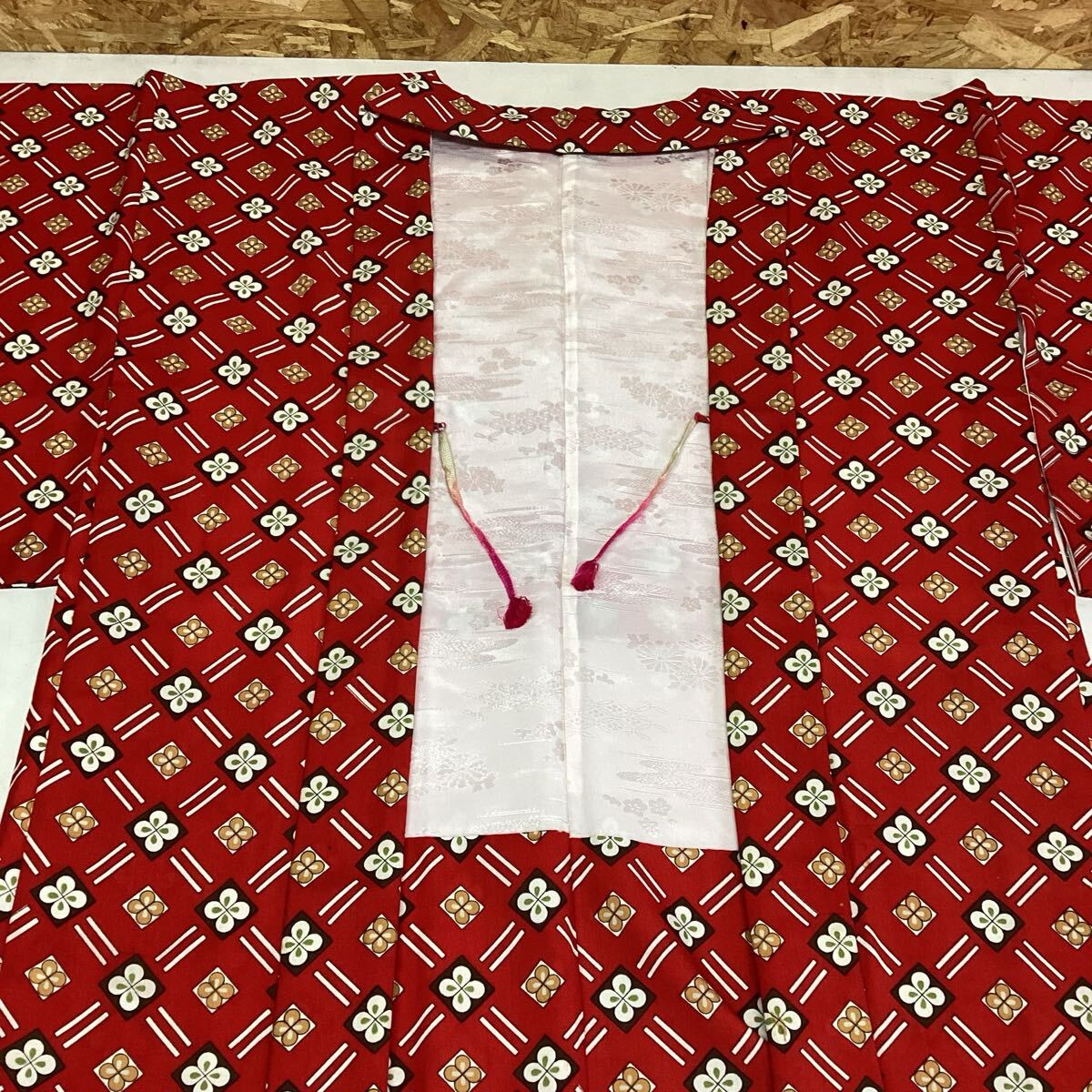 和装 着物コート 羽織り 道中着 赤 花柄 カジュアル レトロ (と35)拍卖