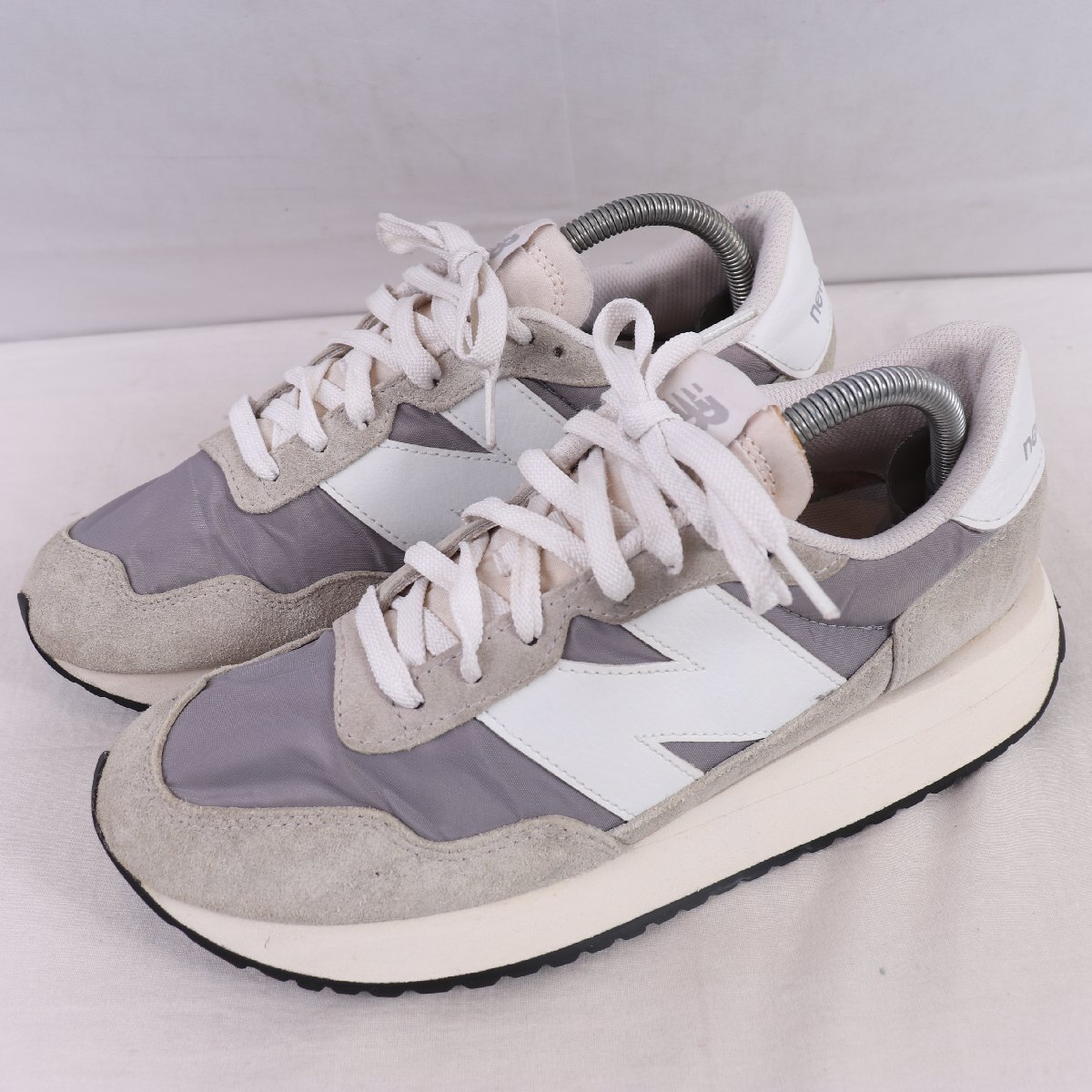 237 ニューバランス 26.0cm/New Balance グレー 灰色 白 中古 古着 スニーカー メンズ yy570拍卖
