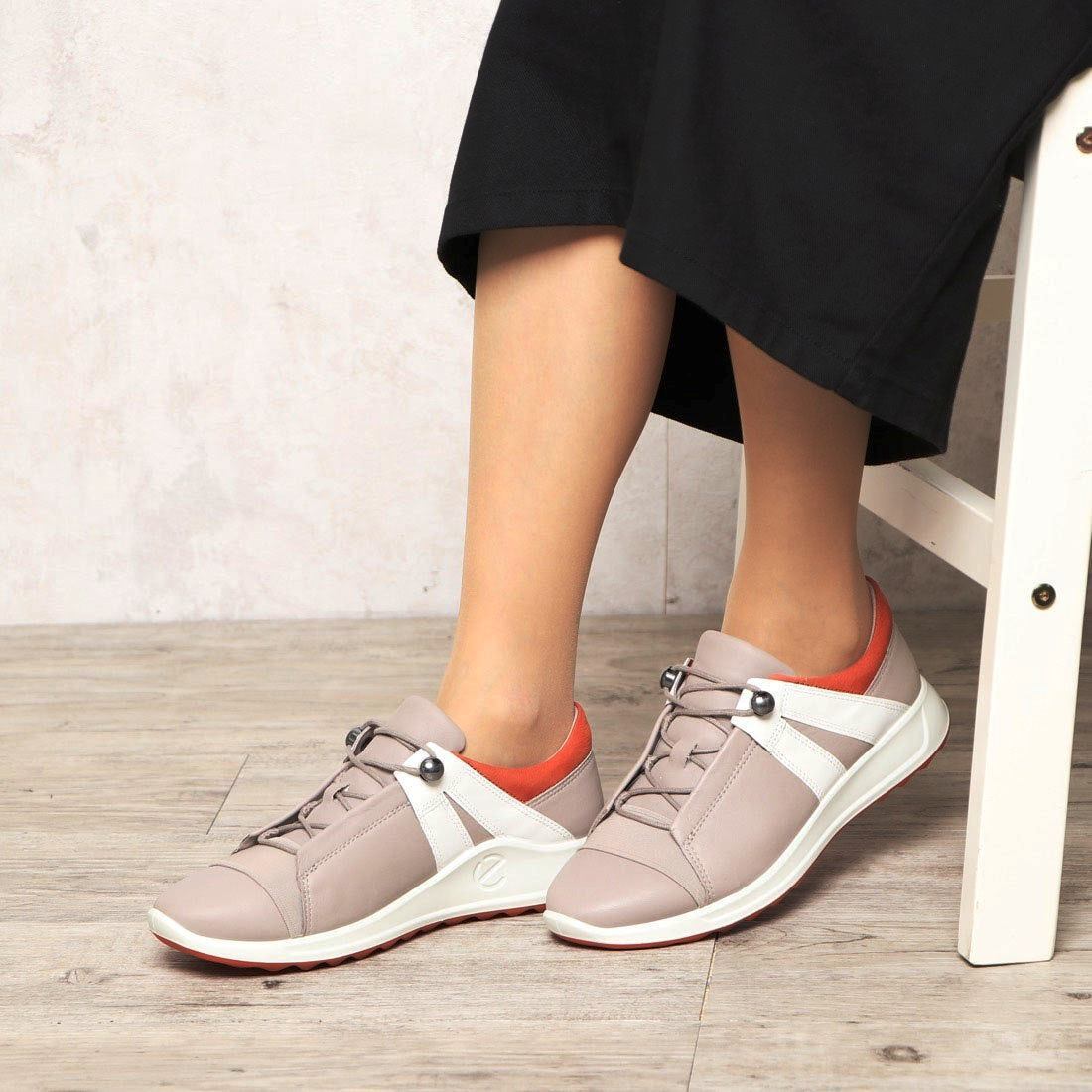 2.9万★美品 ECCO(エコー) ECCO FLEXURE RUNNER II GREY ROSE/WHITE/APRICOT レディースシューズ 本革スニーカー 39 24.5cm 天然皮革拍卖