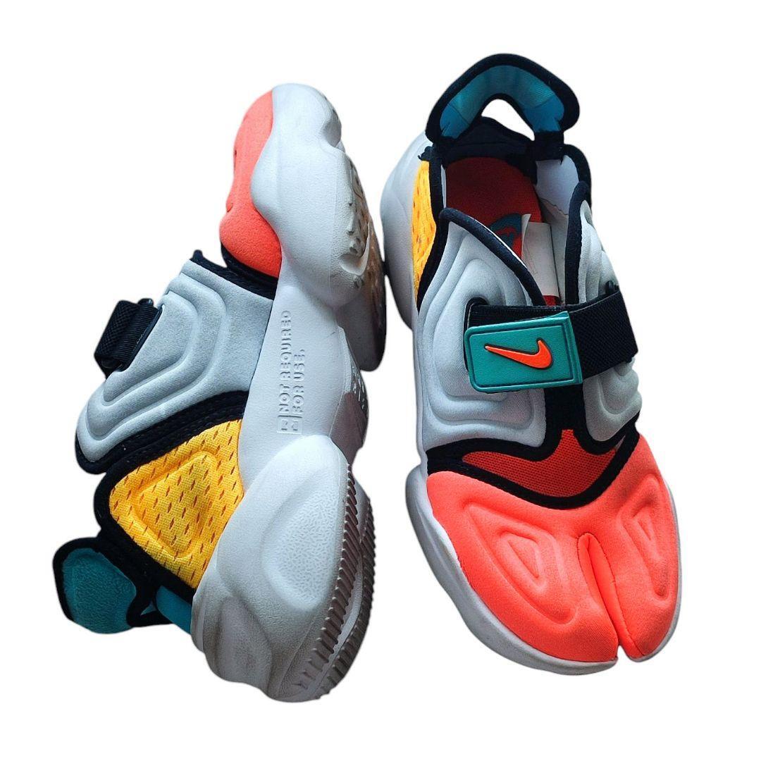 NIKEナイキ ウィメンズアクアリフト 23.5センチ拍卖