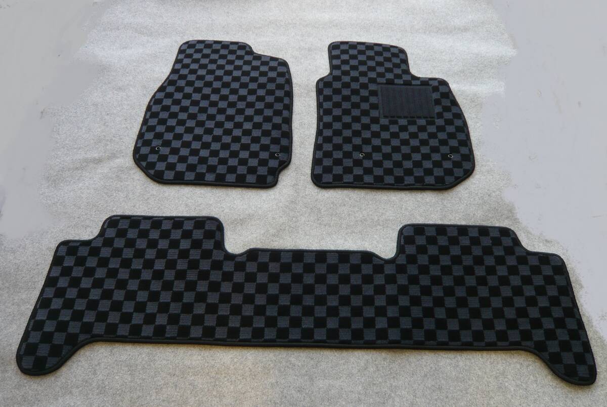 ランドクルーザー100系 5人乗 フロアマット 新品 ☆選べるカラー3色☆ C-chg拍卖