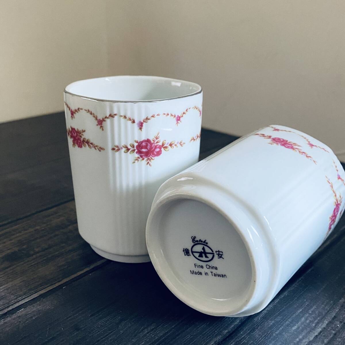 ◆台湾レトロ◆億安製◆お湯呑みピンク 花柄 銀縁 ◆台湾食器◆ヴィンテージ ia003509s拍卖