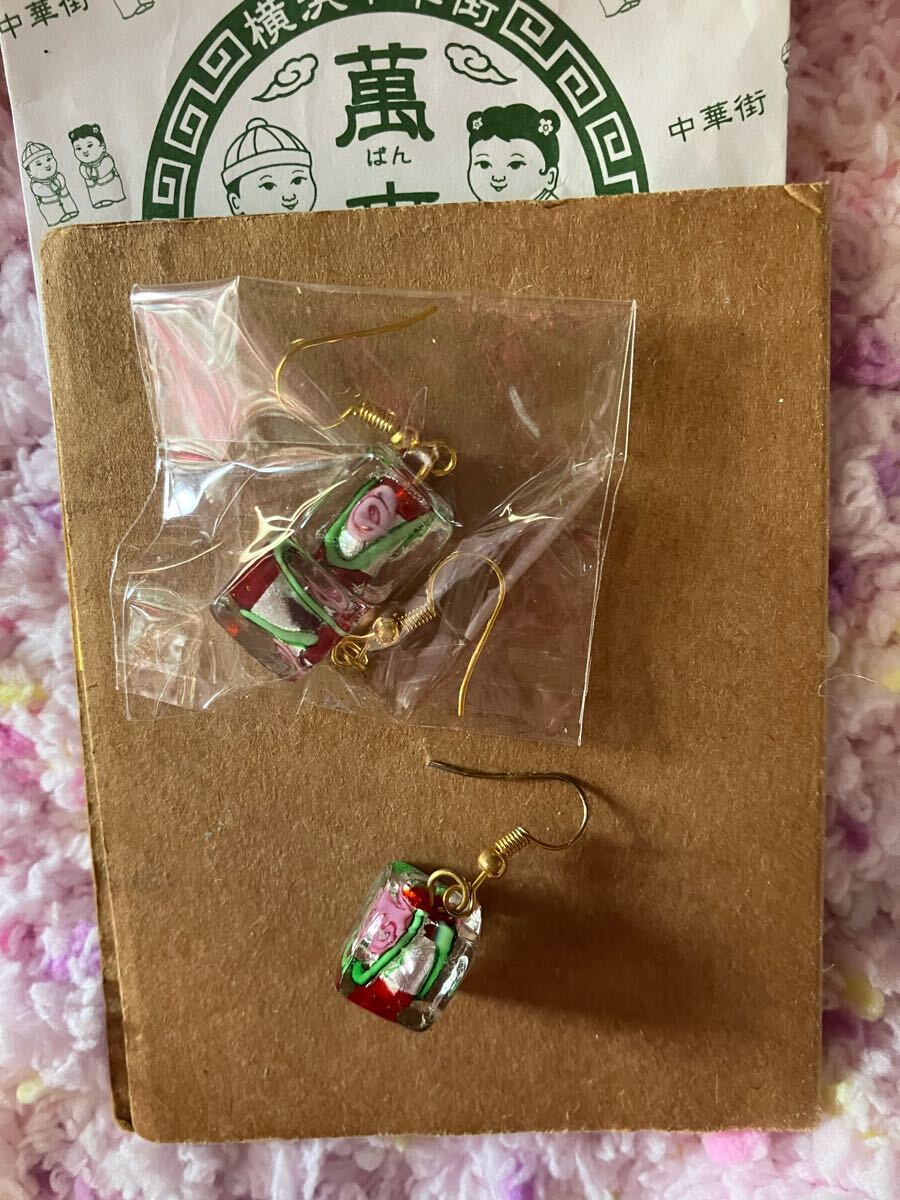 ピアス 4角形 クリア&ピンク&レッド&グリーン&透明 花 新品 拍卖