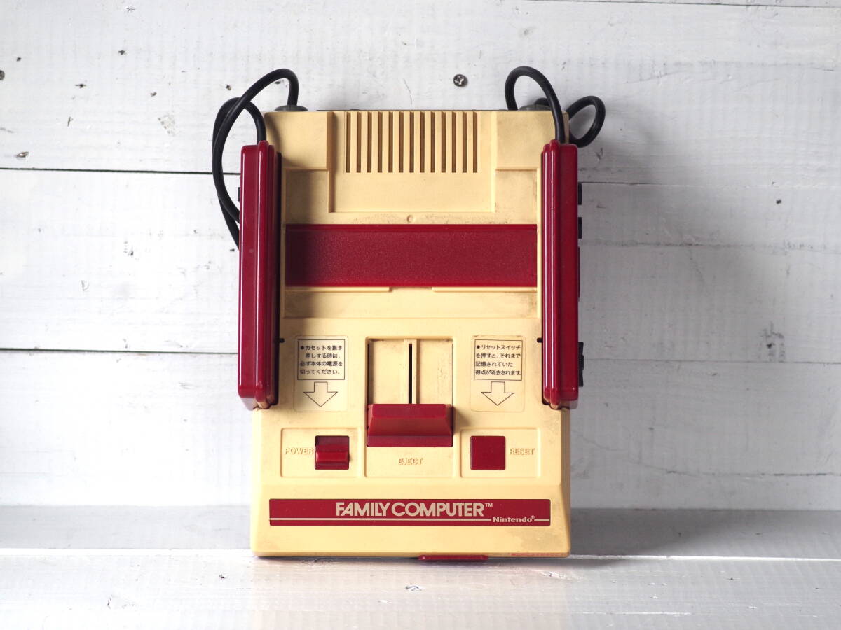M12386【FC】初代ファミコン 本体のみ HVC-002 起動&テストプレイOK!! FAMILY COMPUTER ファミリーコンピューター 60サイズ拍卖
