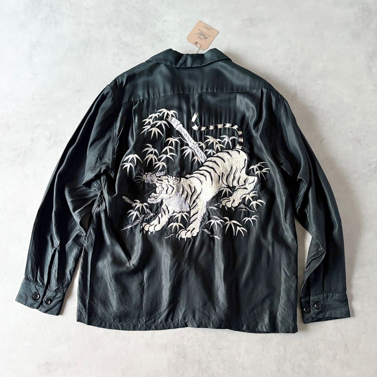 新品 GOLD ゴールド 東洋エンタープライズ 2024SS 完売品 日本製 長袖 タイガー 刺繍 スーベニアシャツ メンズ(S) 虎 黒 スカ / a-288拍卖