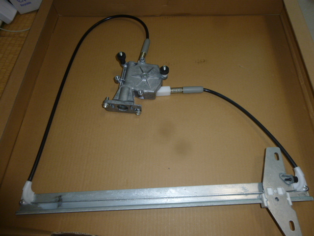 ヴァナゴンT3/2.1用ウインドレギュレーター新品 右側用拍卖