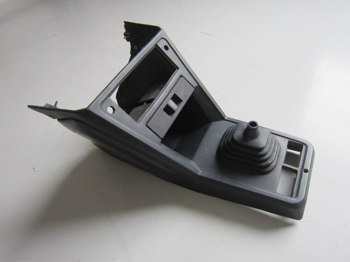 フィアット Fiat X1/9 1500 センターコンソール 純正部品拍卖