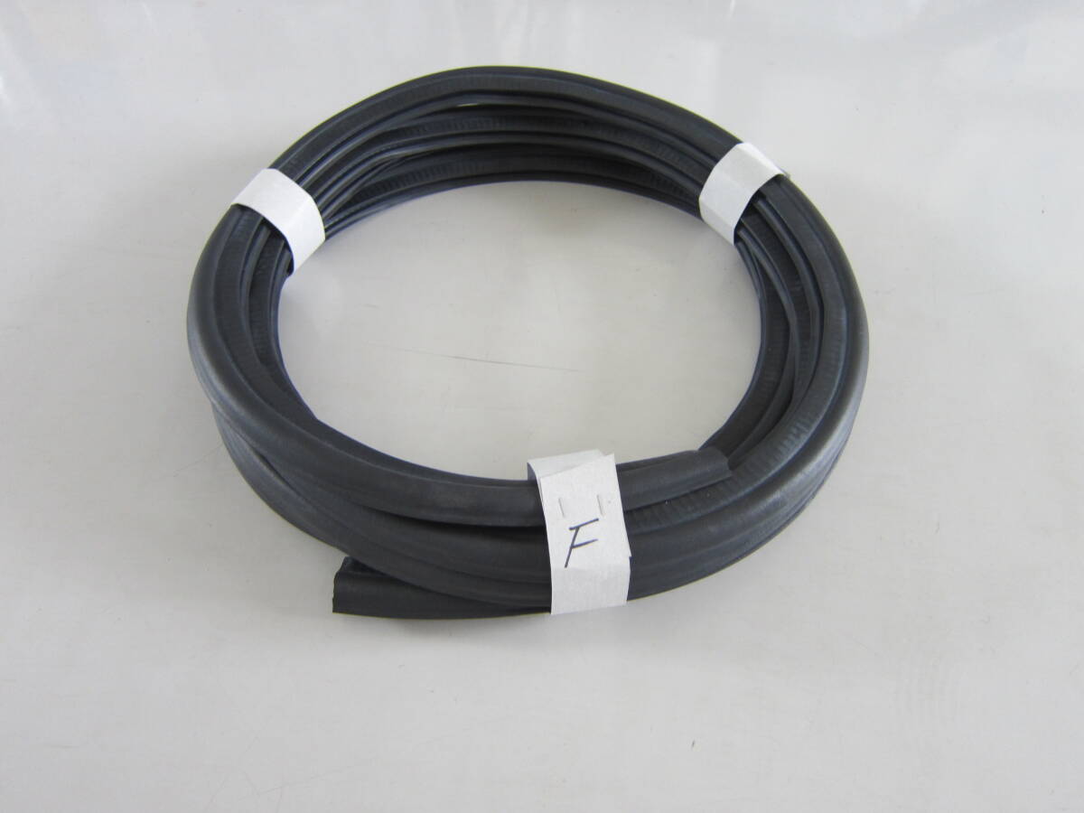 フィアット Fiat X1/9 フロントトランクウエザーストリップ拍卖