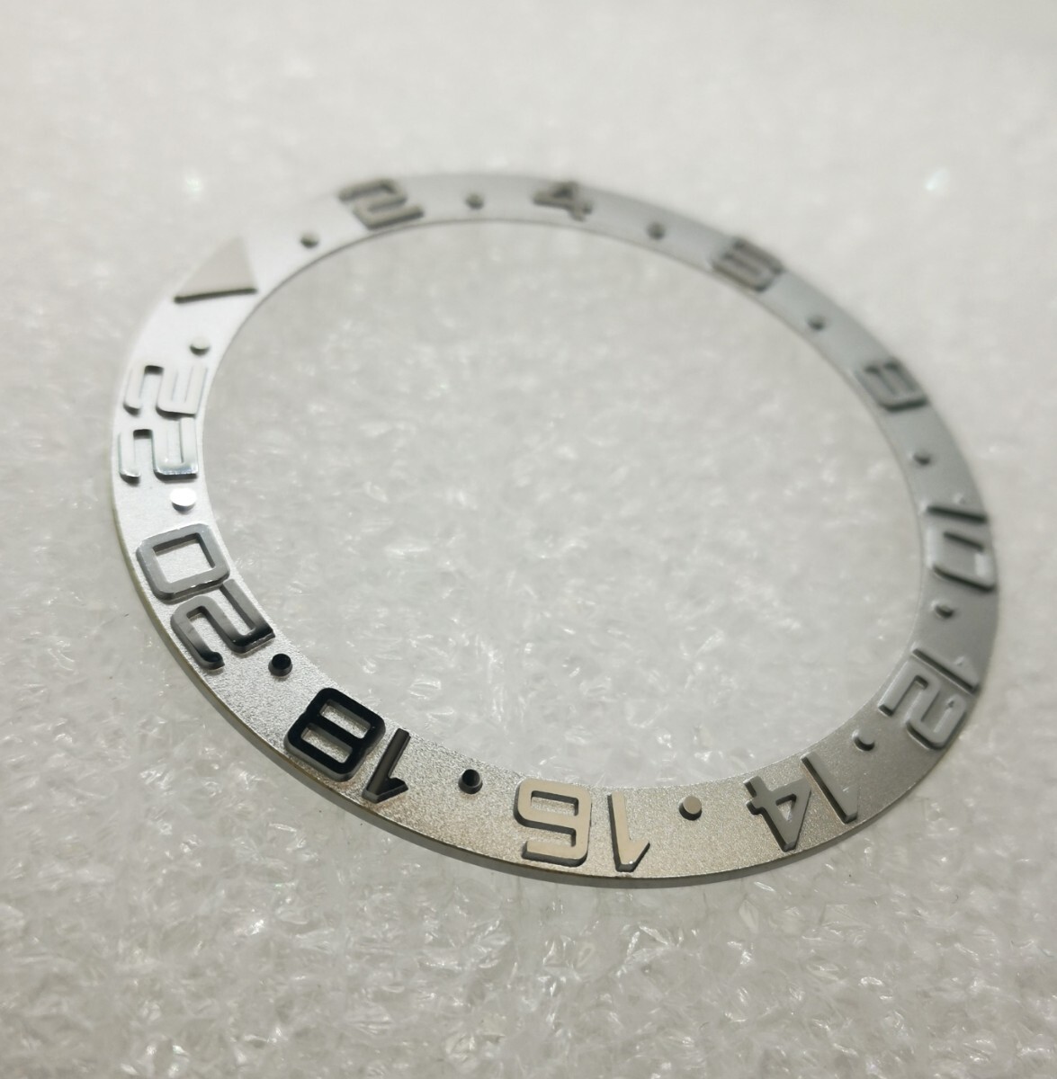 ベゼルインサート シルバー 外径 38mm 内径 30.5mm 腕時計 ウォッチ カスタム 交換 修理 補修 パーツ MOD インサート シルバーインサート拍卖