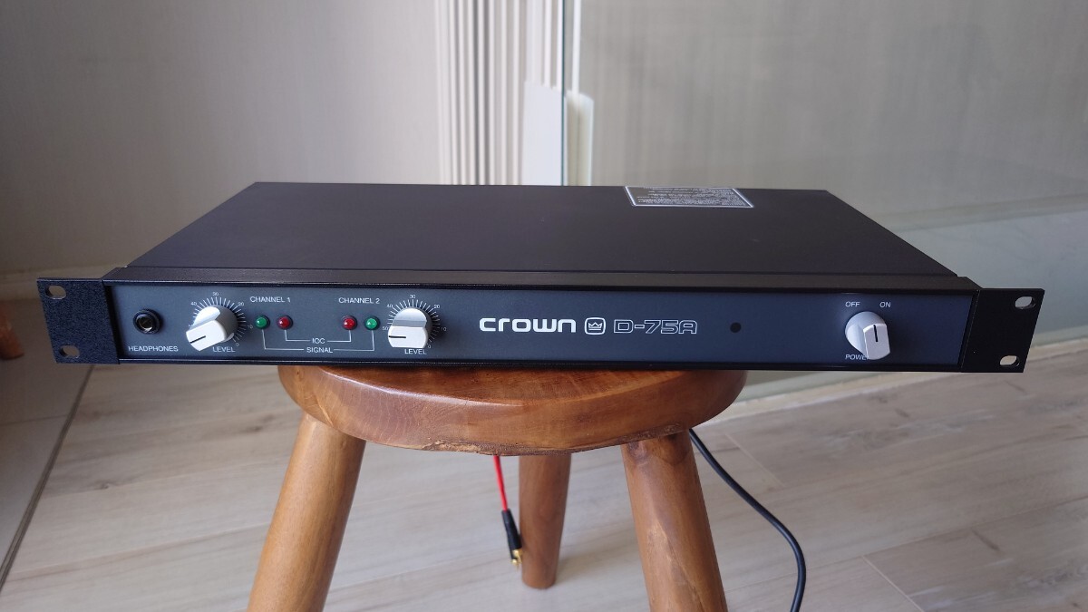 Crown D-75A パワーアンプ 美品 名機 非メッキマリンコプラグ クラウン アンプ ①拍卖