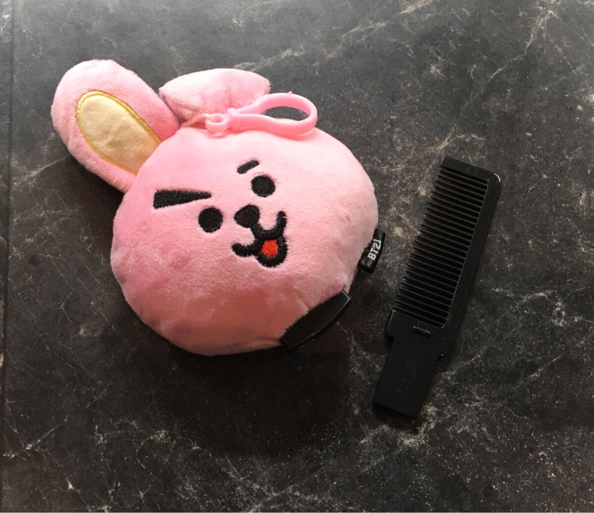 bt21 ★ COOKY ミラー&コームSET《未使用》拍卖