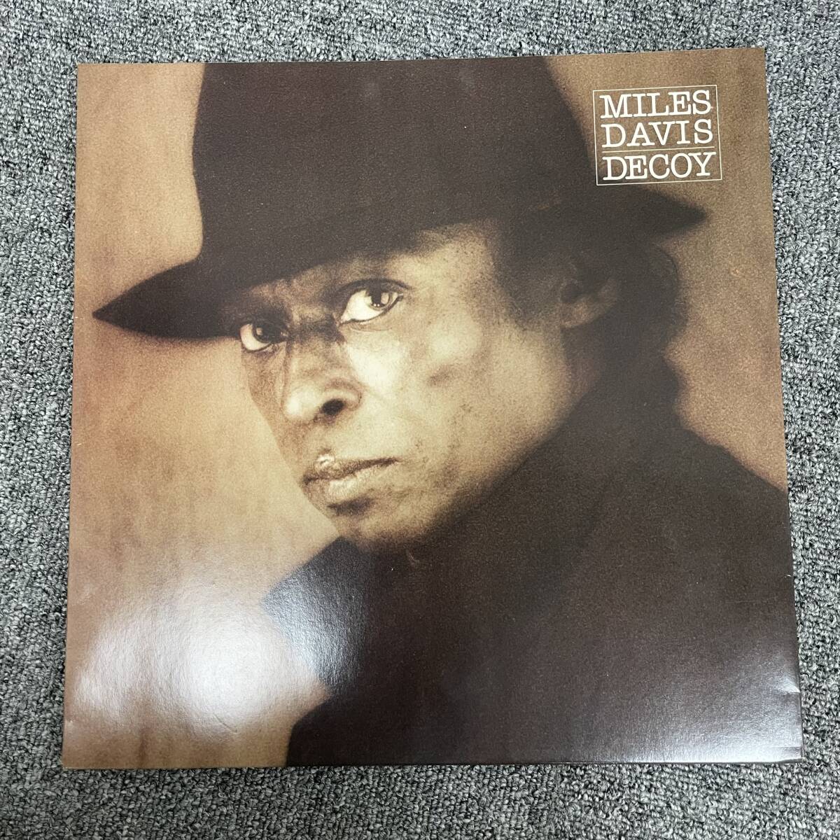 LP/CBS 25951 MILES DAVIS DECOY 1984 ヴィンテージ ジャズ JAZZ レコード レコード盤 LP LP盤 アナログ盤/NF041113拍卖