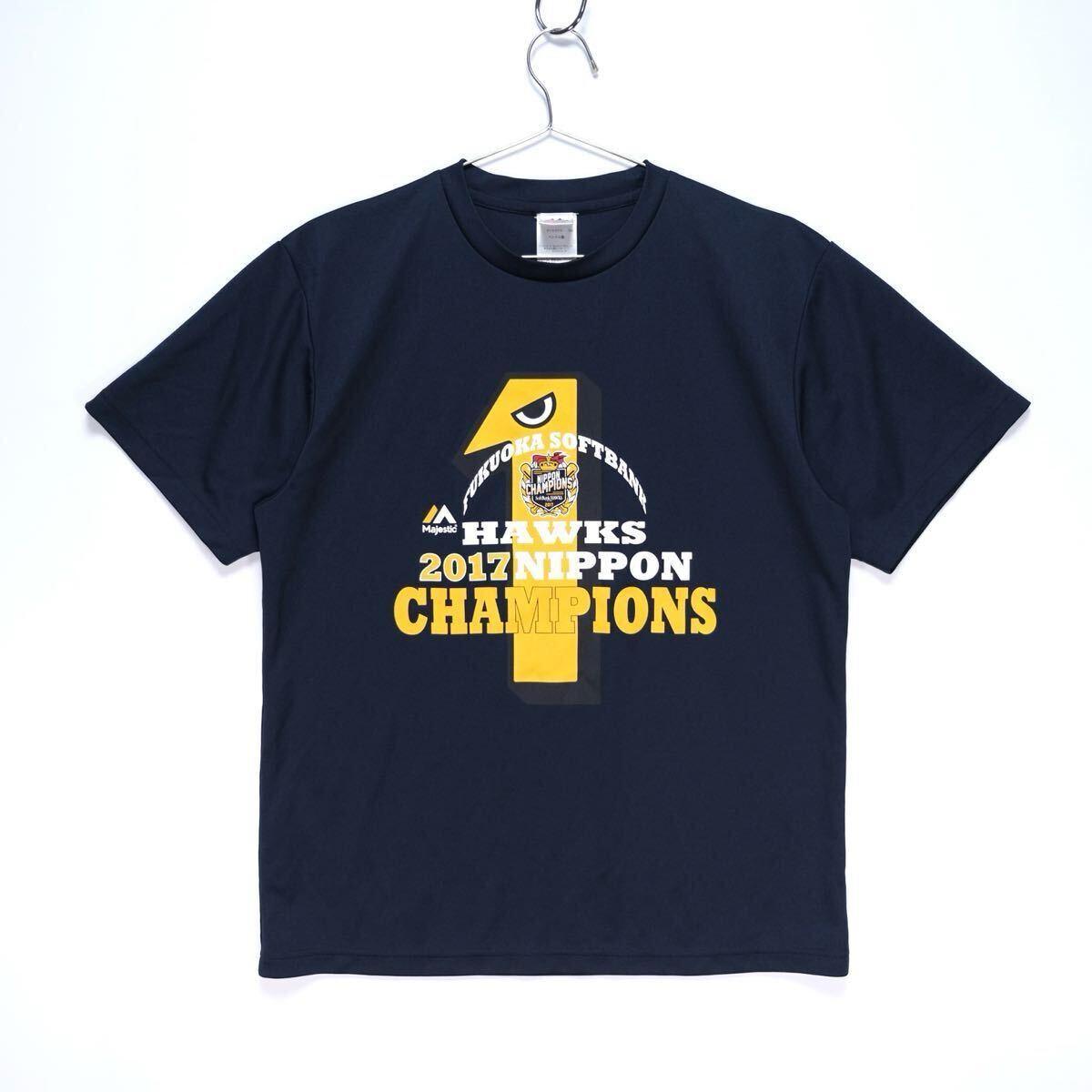 【送料無料】福岡ソフトバンクホークス/2017 日本一記念 Majestic製Tシャツ/17NS優勝 選手仕様Tシャツ/#58 デニス・サファテ/ネイビー/XL拍卖
