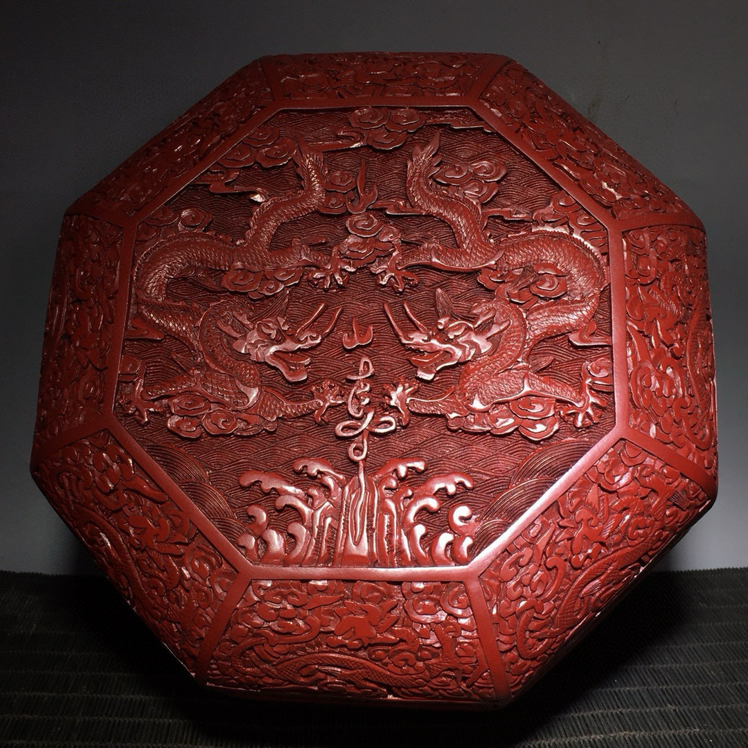 唐物 清 剔紅漆 彫八角龍盒 極細工 古美術品 時代物 中国古玩 骨董品 D64拍卖