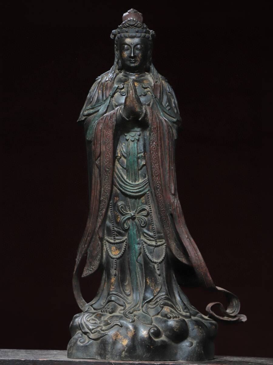唐物 大明 永樂年製 銅拓金【観音菩薩】 居家供奉宗教仏像 供養品 置物 中国美術品 時代物 D64拍卖